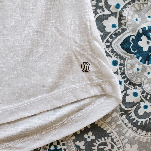 Womens 3 pack tank bundle - Picture 4 of 11